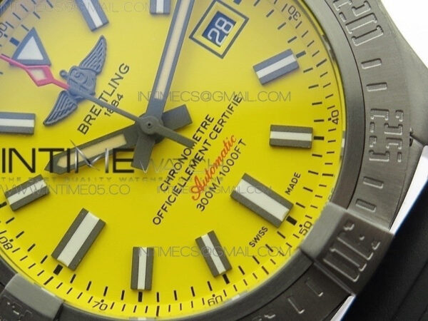 AVENGER Boutique Edition V17310 Ti DLC 1:1 Best Edition Yellow Dial on Rubber Strap A2824 - Image 5