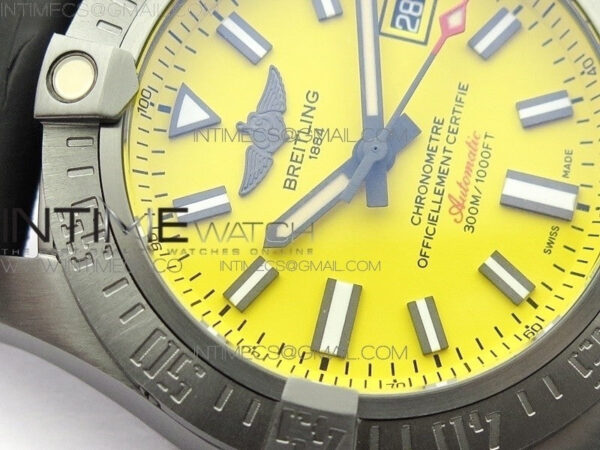 AVENGER Boutique Edition V17310 Ti DLC 1:1 Best Edition Yellow Dial on Rubber Strap A2824 - Image 6