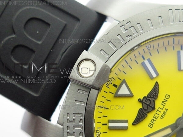 AVENGER Boutique Edition V17310 Ti DLC 1:1 Best Edition Yellow Dial on Rubber Strap A2824 - Image 8