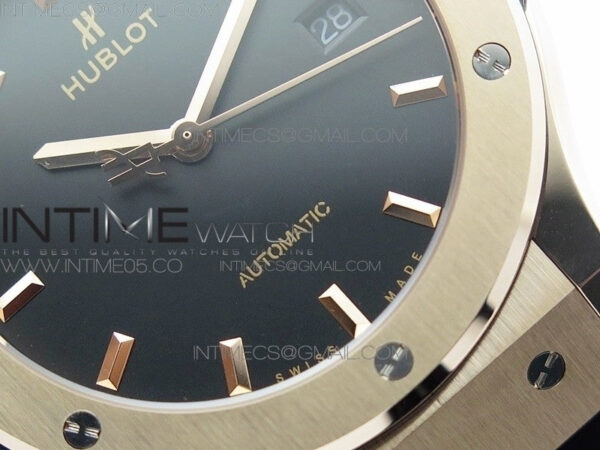 Classic Fusion 42mm RG B50F Black Dial On Black Gummy Strap A2892 - Image 5