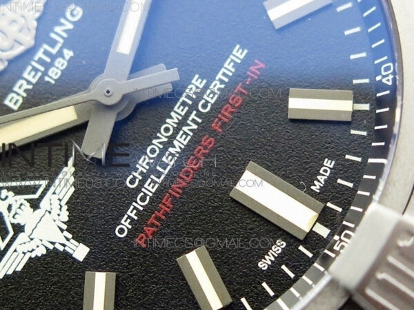 AVENGER V17310 Ti DLC 1:1 Best Edition Black Dial Pathfinders First In on Nylon Strap A2824 - Image 5