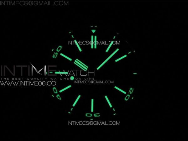 Royal Oak Offshore Diver 15710 APSF 1:1 Best Edition Black Dial on Black Rubber Strap V2 A3120 Super Clone - Image 15