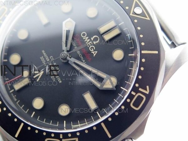 SEAMSTER 300 "NO TIME TO DIE" TITANIUM V2 LIMITED EDITION - Image 15