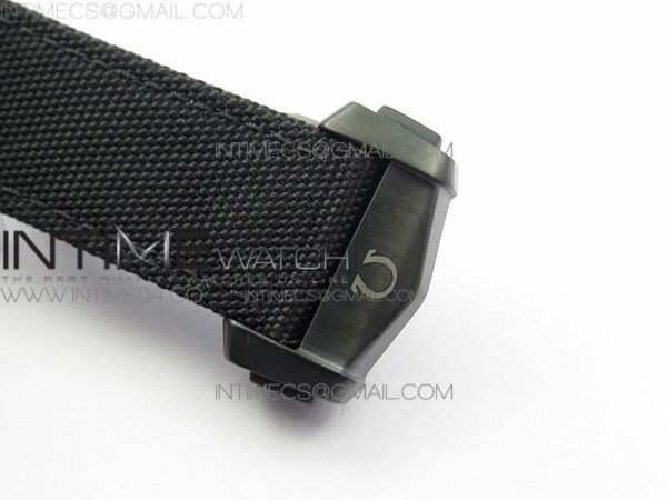 SPEEDMASTER "DARK SIDE OF THE MOON" REAL CERAMIC - Image 10