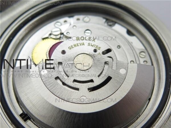 SUBMARINER 116610 LV GREEN CERAMIC ZZF - Image 20