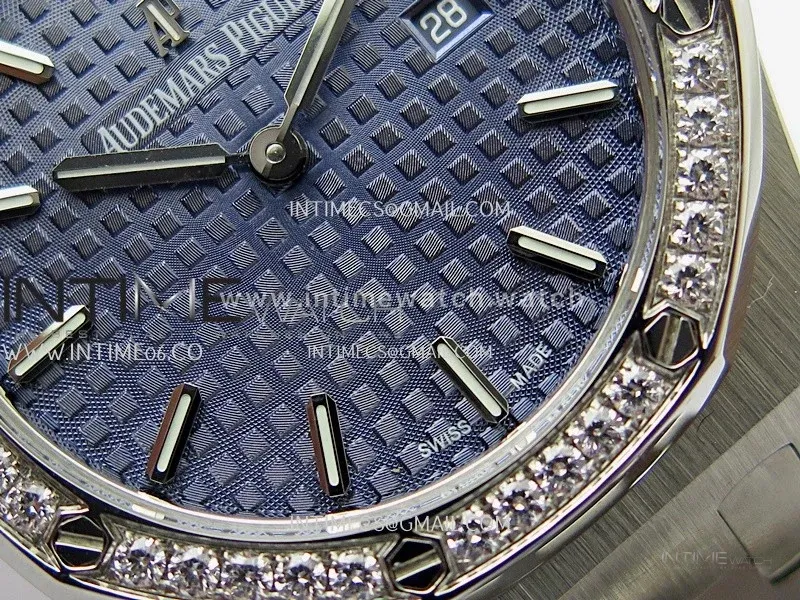 Lady Royal Oak 33mm 67651 SS/Diamond Bezel A7F 1:1 Blue Textured Dial on SS Bracelet Ronda Quartz to AP Cal.2713