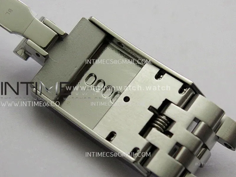 Heritage Black Bay M79000N 37mm SS ZF 1:1 Best Edition Black Dial Black Bezel On Jubilee Bracelet A2824