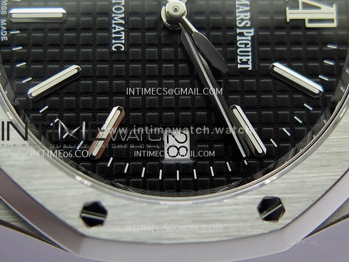 Royal Oak 39mm 15300 SS ZF 1:1 Best Edition Black Textured Dial on SS Bracelet SA3120 Super Clone