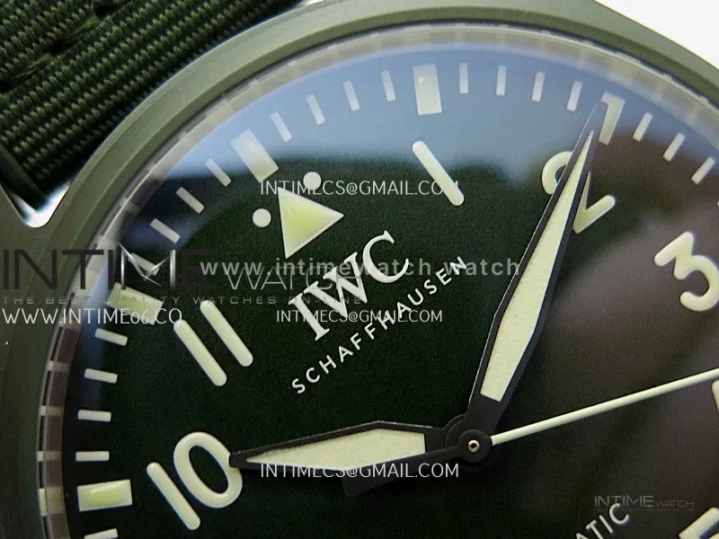 Big Pilot’s Watch 43 IW329802 Top Gun Edition Woodland on Camo Strap