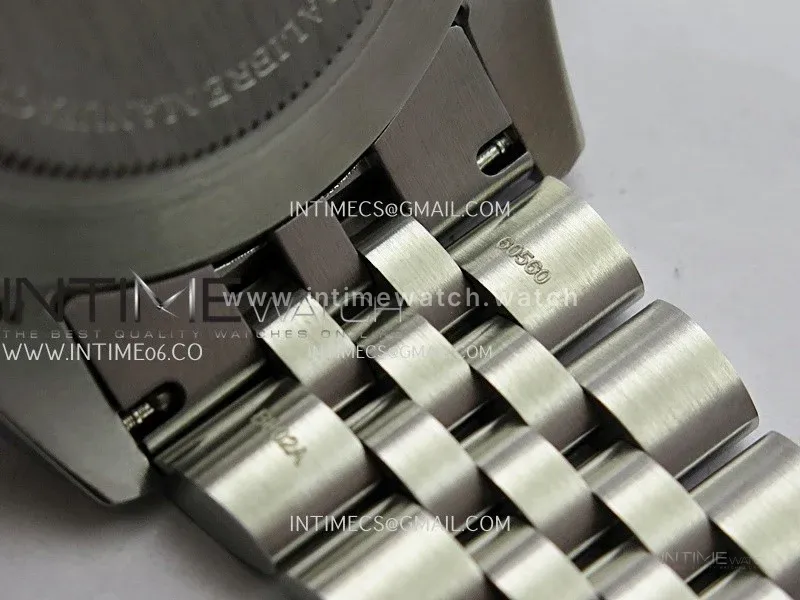 Heritage Black Bay M79000N 37mm SS ZF 1:1 Best Edition Black Dial Black Bezel On Jubilee Bracelet A2824