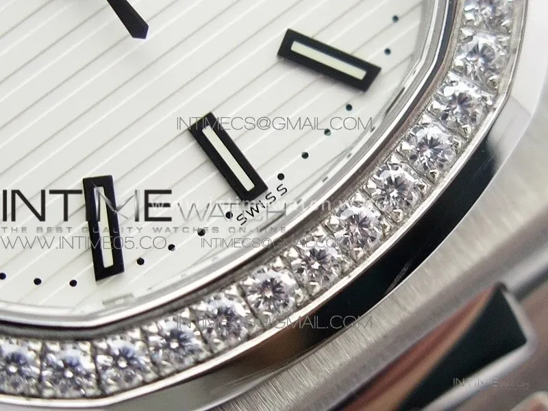 Nautilus Jumbo 5713 Super Replication PPF 1:1 Best Edition White Textured Dial on SS Bracelet PPF324