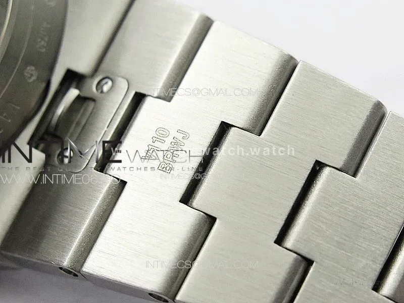 Overseas Perpetual Calendar SS 8F Best Edition Blue Dial on SS Bracelet A1120