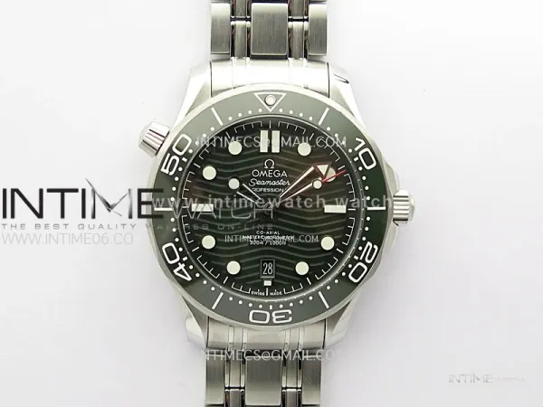 Seamaster Diver 300M B50F Green Ceramic Bezel Green Dial on SS Bracelet A8800 (Free Rubber Strap)