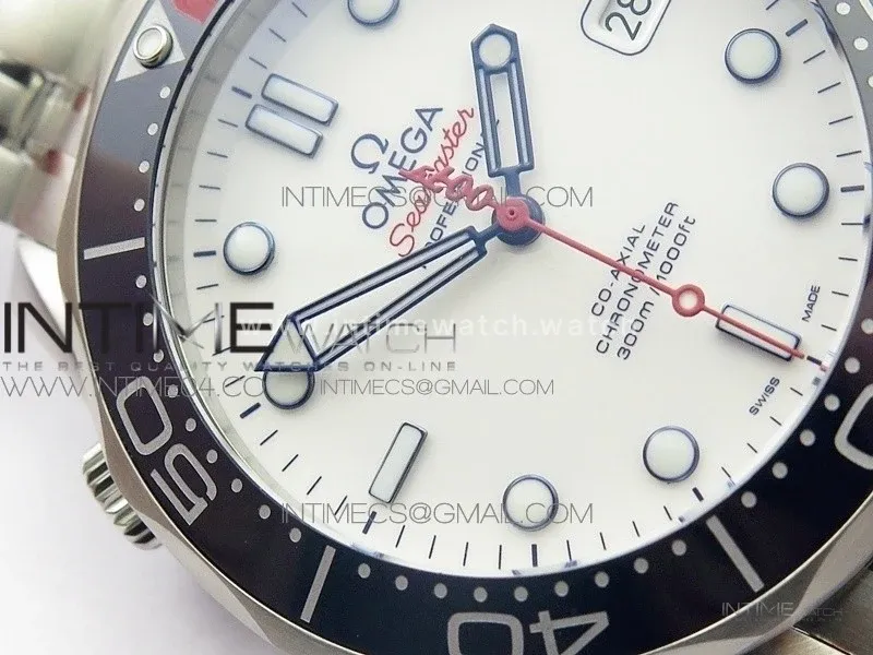 Seamaster Diver 300M SS "COMMANDER’S WATCH" BP 1:1 Best Edition on SS Bracelet A2824 (Free Nylon Strap)
