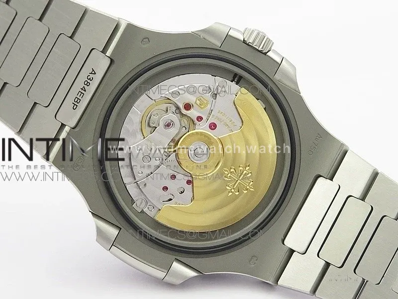 Nautilus Jumbo 5713 Super Replication PPF 1:1 Best Edition White Textured Dial on SS Bracelet PPF324
