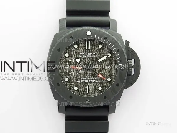 PAM1039 Submersible Luna Rossa 47mm